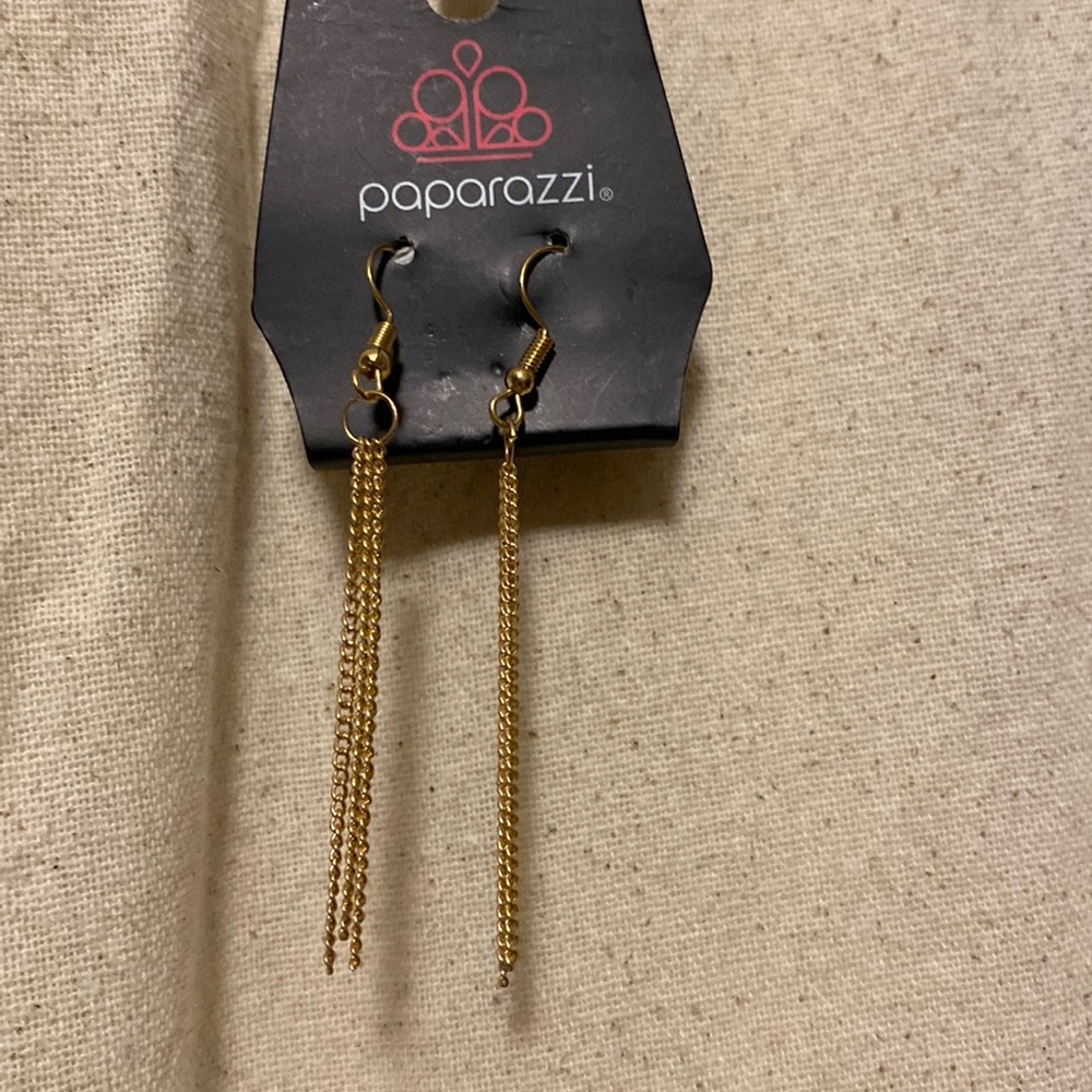 Paparazzi Earrings Goldtone